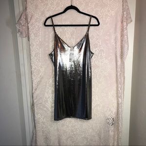 ✨NEVER WARN✨H&M Shimmering Metallic Dress